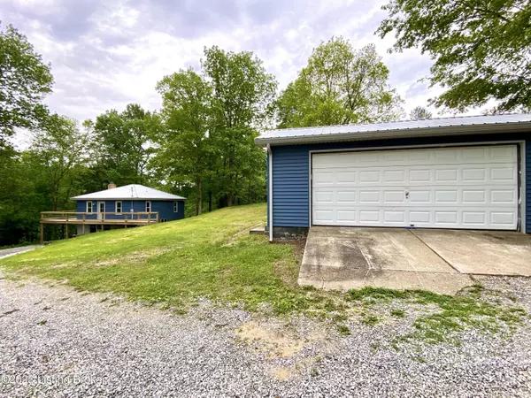 Hudson, KY 40145,3027 Centerview Rough River Ln
