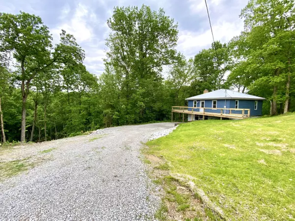 Hudson, KY 40145,3027 Centerview Rough River Ln