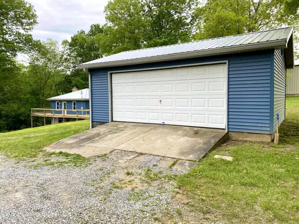 Hudson, KY 40145,3027 Centerview Rough River Ln