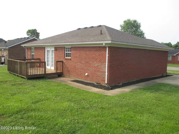 Bardstown, KY 40004,103 August Ct