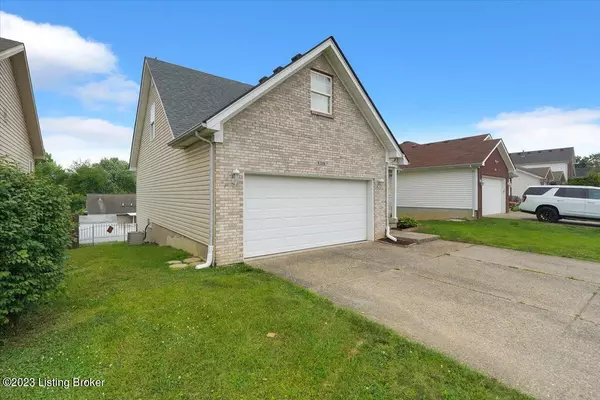 Fairdale, KY 40118,9318 Longhorn Ct