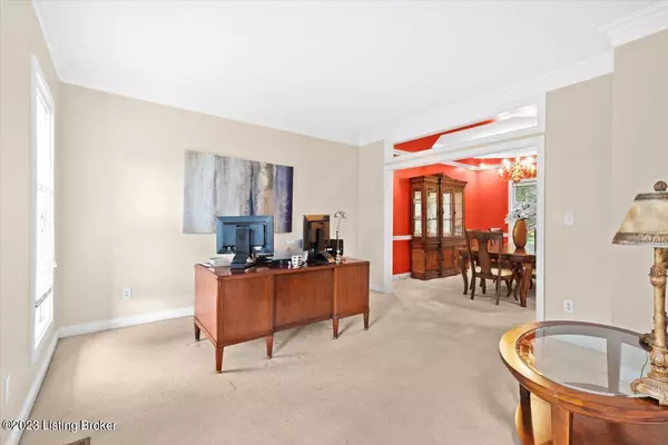 Louisville, KY 40245,4004 Oakland Forest Ct