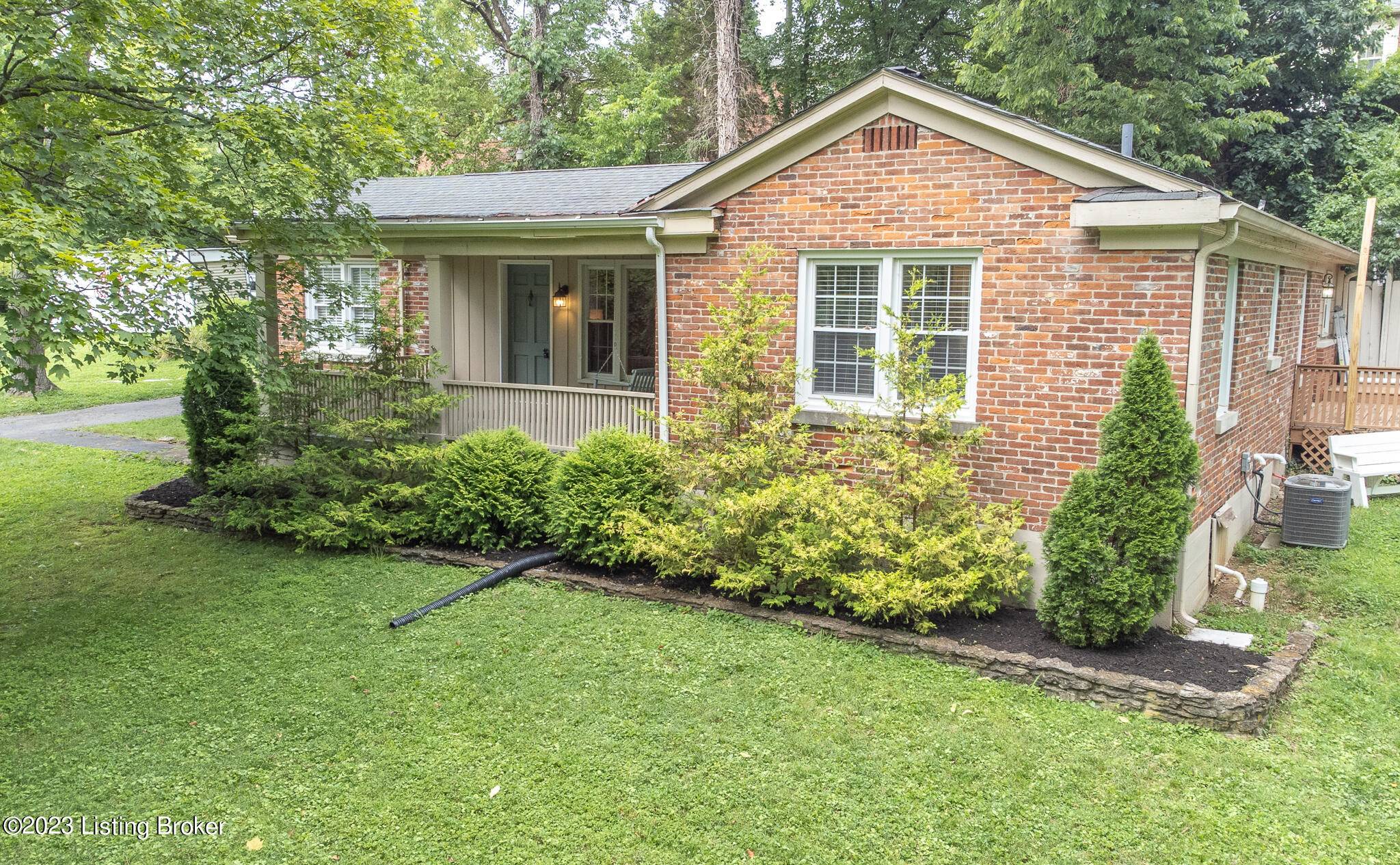 3301 Hunsinger Ln, Louisville, KY 40220