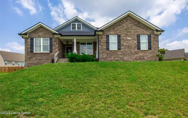 381 Bluffs Edge Dr, Mt Washington, KY 40047