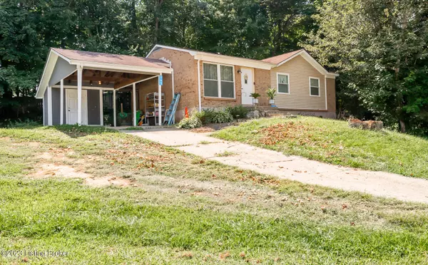 165 Vonda Ct, Radcliff, KY 40160