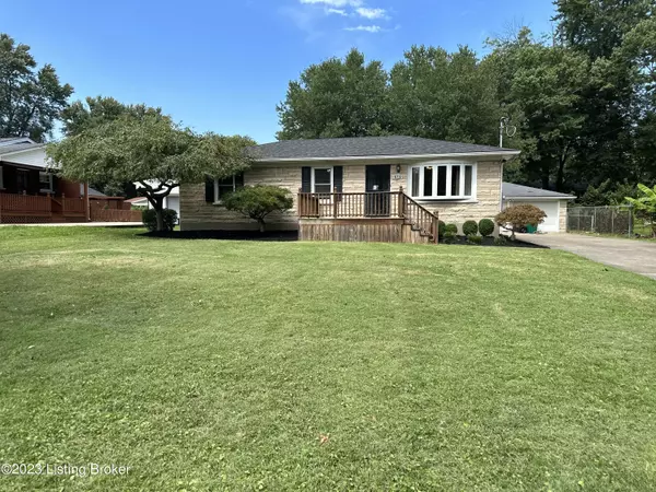 10225 Dodge Ln, Louisville, KY 40272