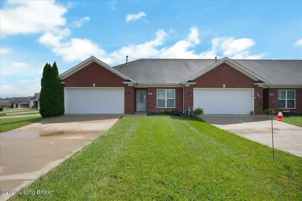 467 Woodlake Dr, Mt Washington, KY 40047