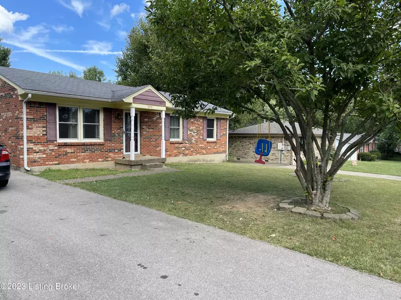 205 Hoffman Ln, La Grange, KY 40031