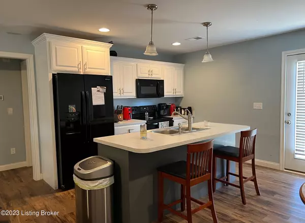 Bloomfield, KY 40008,405 Arnold Ln