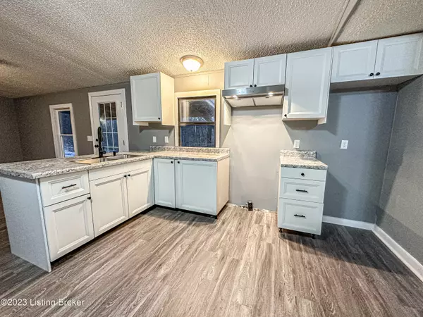 Bonnieville, KY 42713,6937 Hammonsville Rd