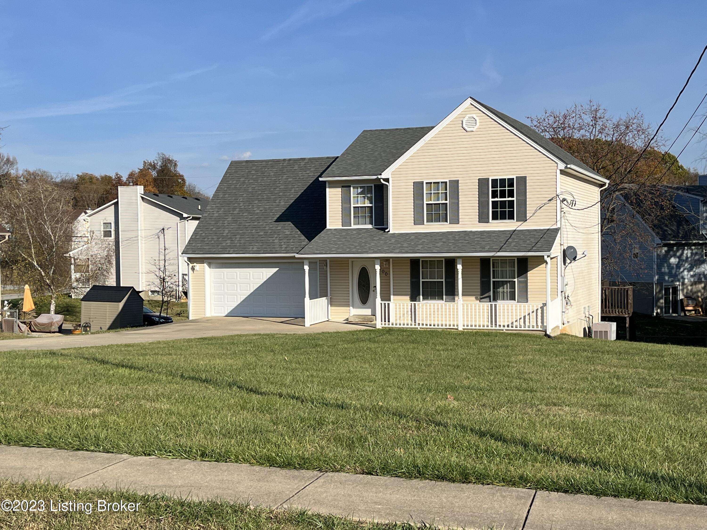 Radcliff, KY 40160,200 MEADOWLAKE DR Dr