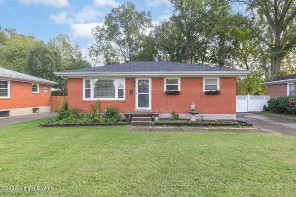 4437 Savage Dr,  Louisville,  KY 40216