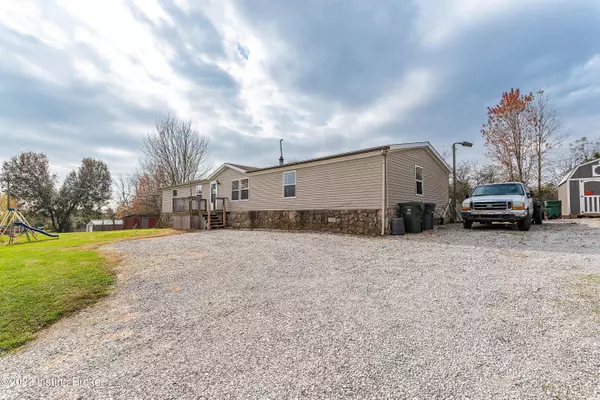 690 Sunset Dr, Vine Grove, KY 40175