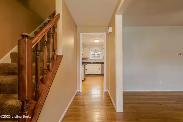 Louisville, KY 40207,320 Fairmeade Rd