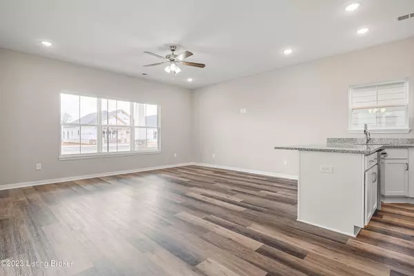 La Grange, KY 40031,816 Rosemary Ln