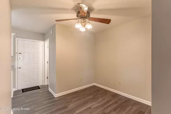 1386 Kingswood WAY Radcliff, KY 40160