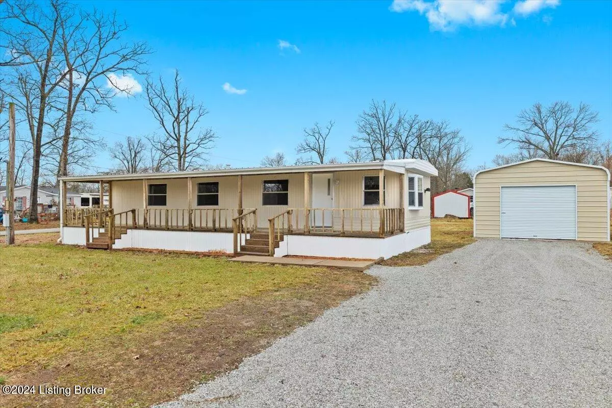 Shepherdsville, KY 40165,721 Kings Lake Dr