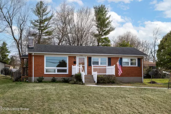 5902 Colebrooke Ln,  Louisville,  KY 40219
