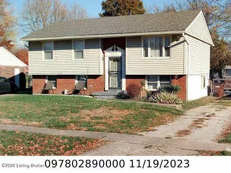 5713 Robinwood Rd, Louisville, KY 40218