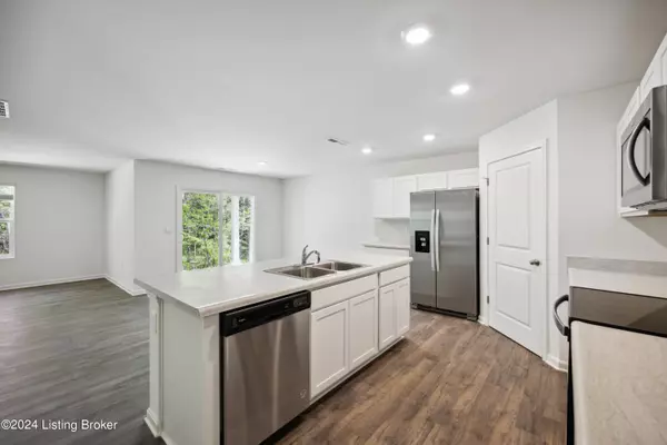 Brooks, KY 40109,156 Coral Springs Pkwy