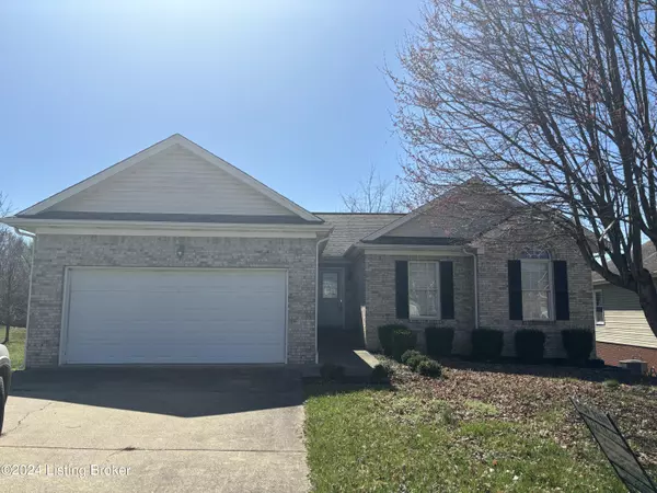 2044 Hearthside Cir, Shelbyville, KY 40065