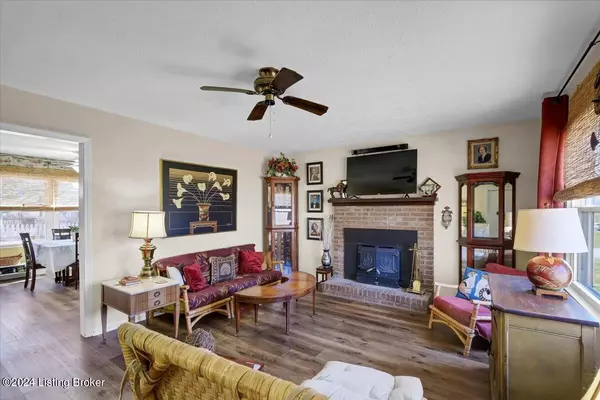 Westport, KY 40077,6410 2nd St