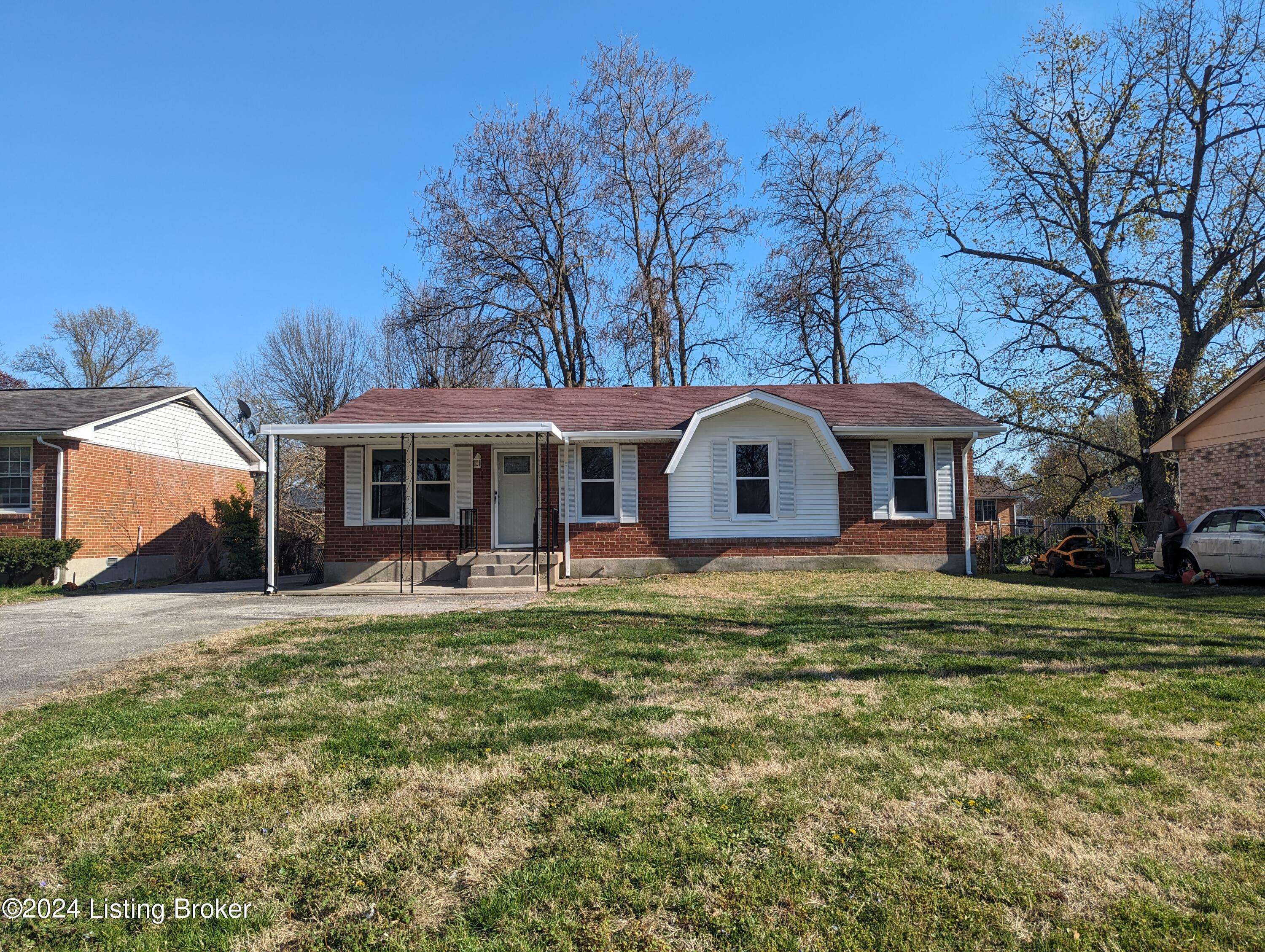 4904 De Priest Ct, Louisville, KY 40218