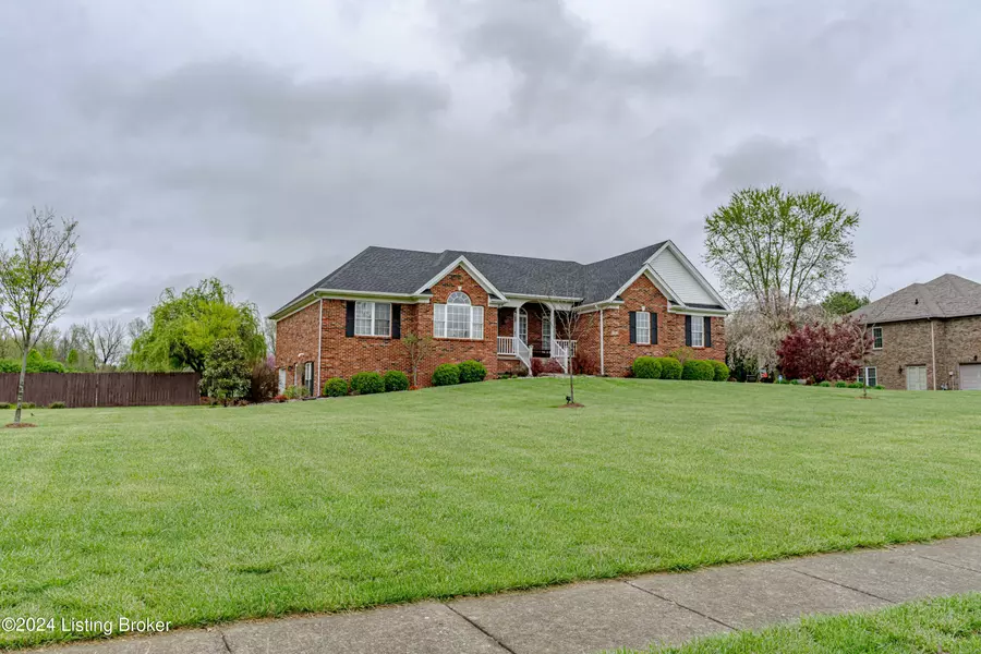 70 Weissinger Ct, Shelbyville, KY 40065