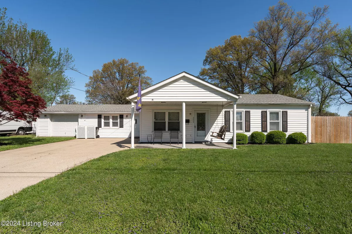 Louisville, KY 40213,2803 Park Brook Ln