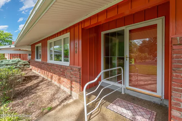 Louisville, KY 40207,909 Wicksbury Pl