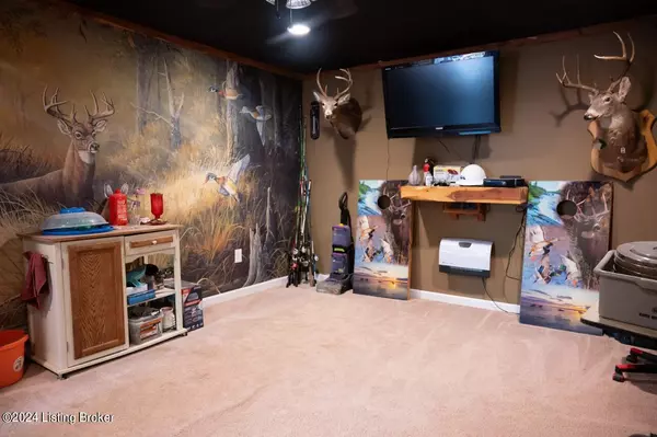 Webster, KY 40176,1555 N Highway 333