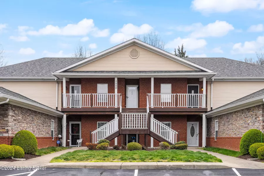 7500 Autumn Pointe Dr #202, Louisville, KY 40214