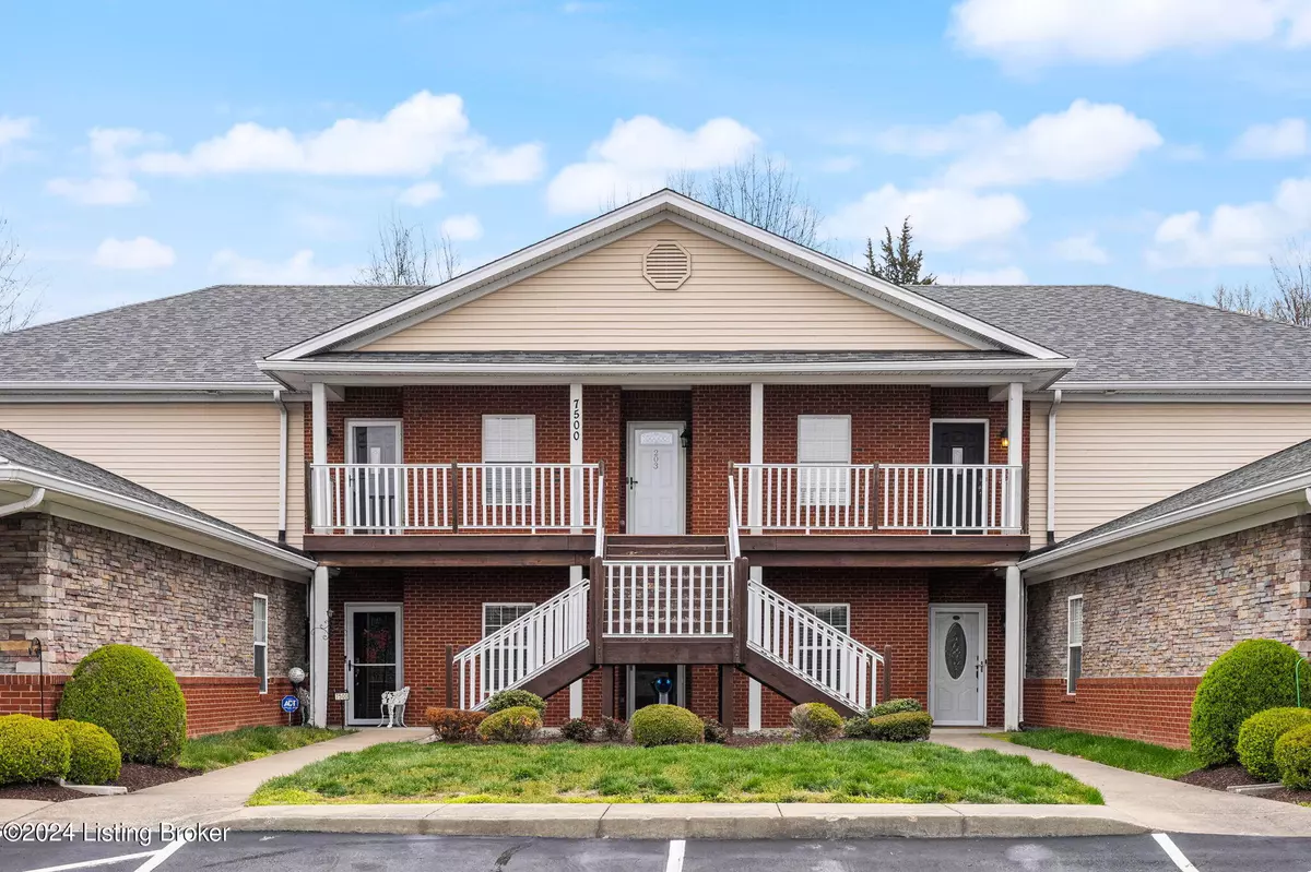 Louisville, KY 40214,7500 Autumn Pointe Dr #202