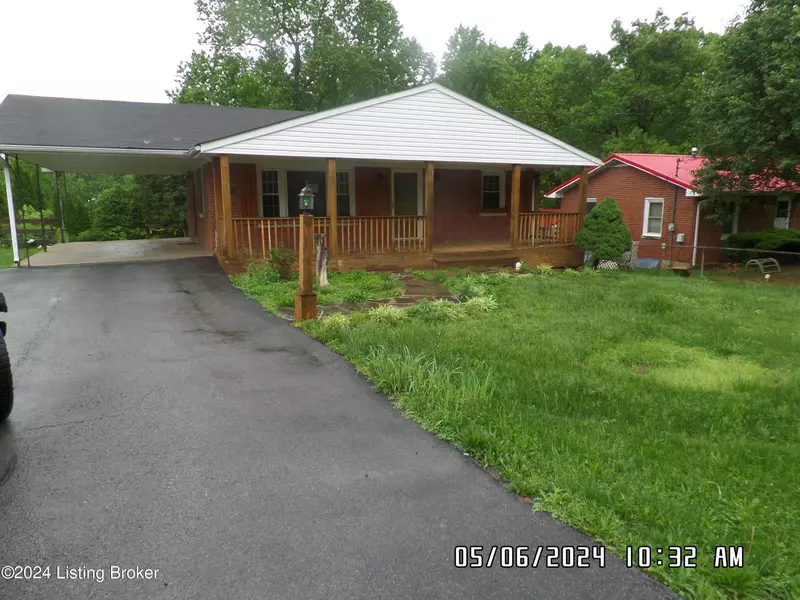 383 E Spring St, Radcliff, KY 40160