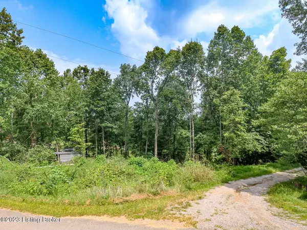 Mammoth Cave, KY 42259,144 Briarwood Dr