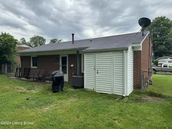 Louisville, KY 40229,5813 Toebbe Ln