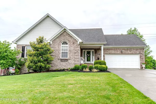 129 Blossom Cir, Shelbyville, KY 40065