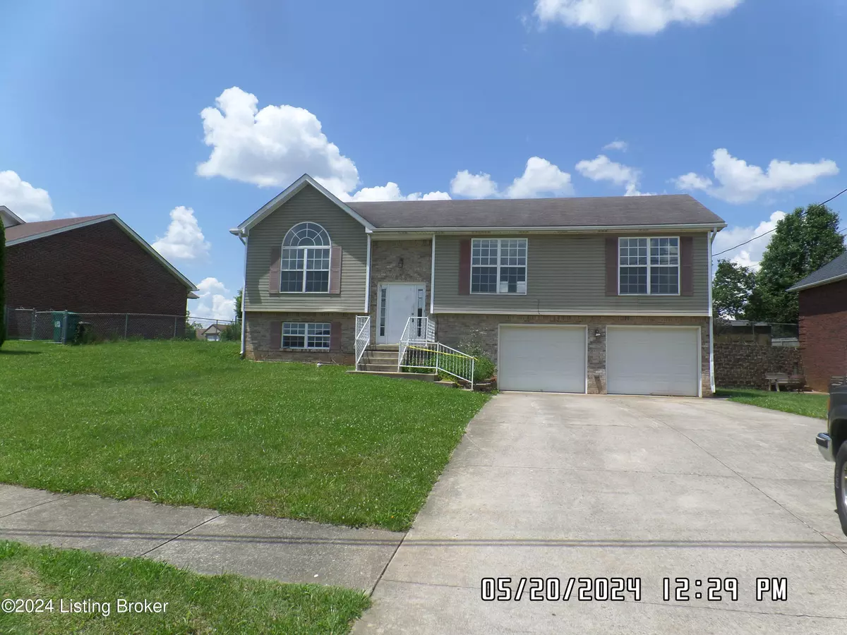 Radcliff, KY 40160,235 Meadowlake Dr