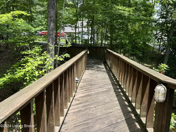 Jamestown, KY 42629,1137 Harbor Spring Rd