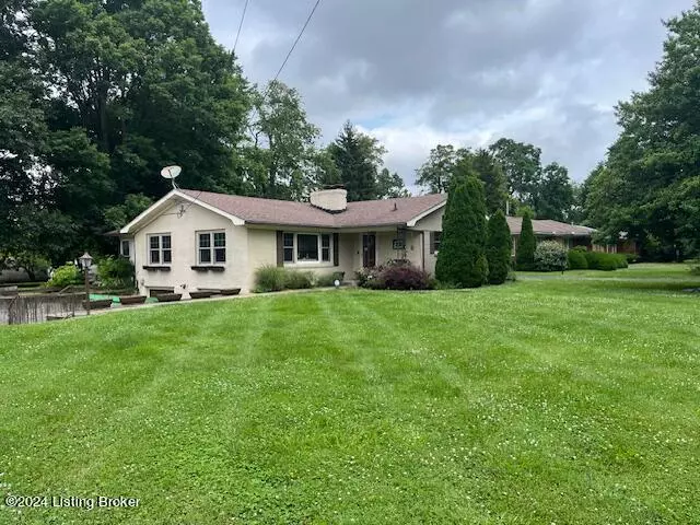 32 Chamberry Cir, Louisville, KY 40207