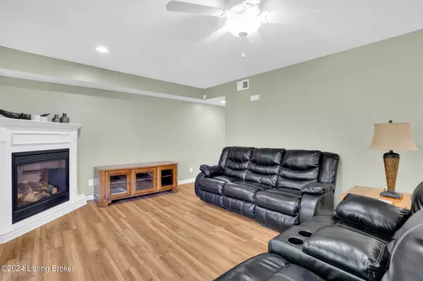 727 N Hite Ave #3 Louisville, KY 40206