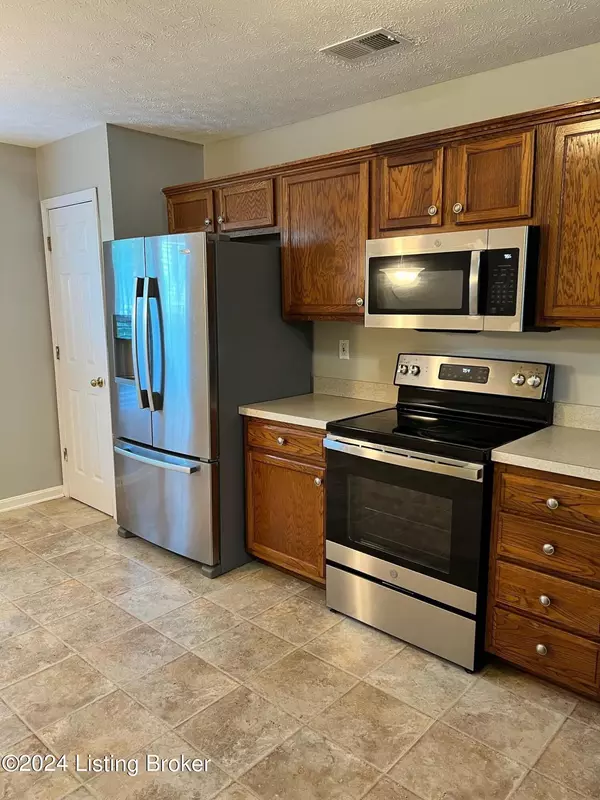 Louisville, KY 40241,11307 Halifax Dr