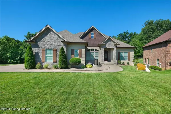 Louisville, KY 40214,8010 Wooded Ridge Dr