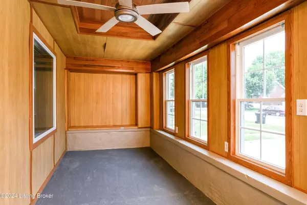 Louisville, KY 40211,4222 Virginia Ave