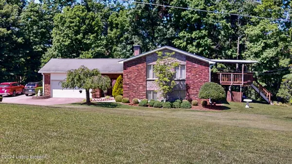 305 Cedar Creek Ln, Shepherdsville, KY 40165