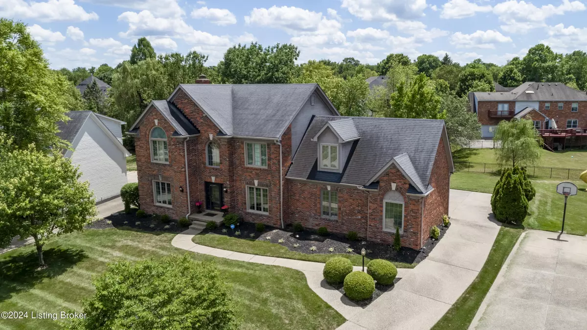 Louisville, KY 40245,909 Woodland Heights Dr