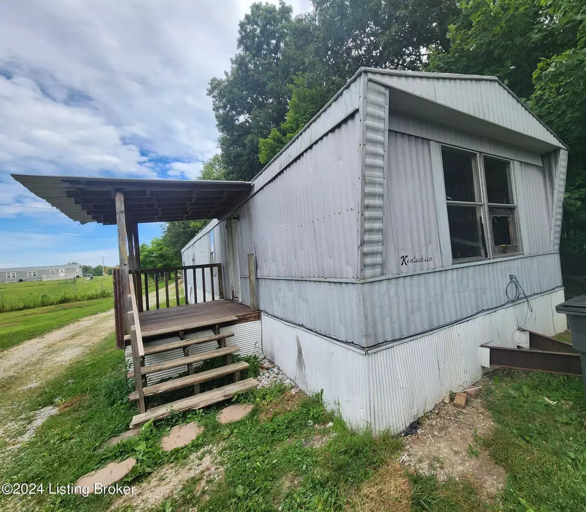 Vine Grove, KY 40175,365 Sandy Ln