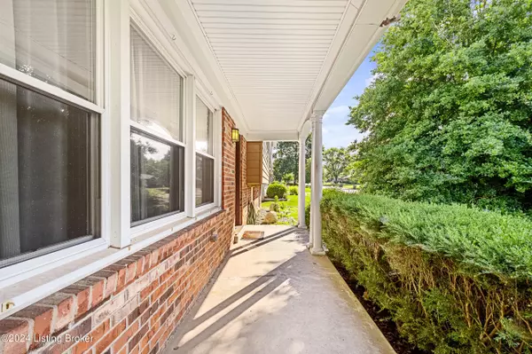 Louisville, KY 40242,9803 Tiverton WAY