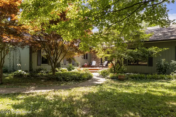 1908 N Rose Island Rd, Prospect, KY 40059