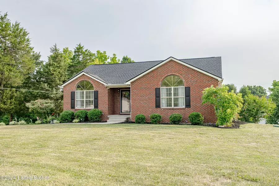 1665 Cardwell Ln, Frankfort, KY 40601